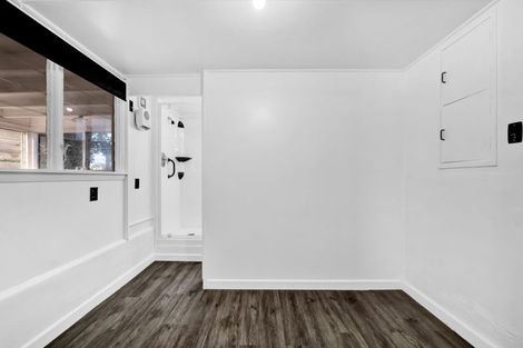 Photo of property in 402 South Road, Hawera, 4674