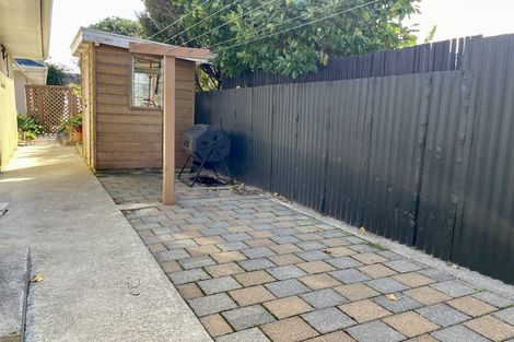 Photo of property in 2/26 Whites Line West, Woburn, Lower Hutt, 5010