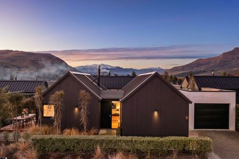 Photo of property in 6 Fife Court, Jacks Point, Queenstown, 9371