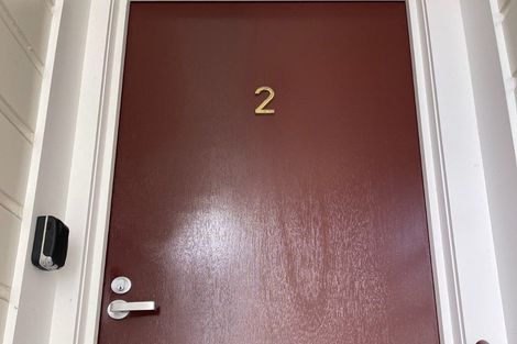 Photo of property in Newman Court Apartments, 2 Newman Terrace, Thorndon, Wellington, 6011