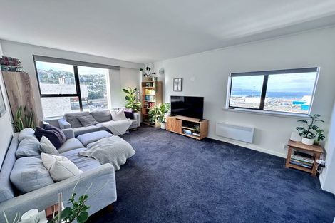 Photo of property in Hobson Court Flats, 65/70u Hobson Street, Thorndon, Wellington, 6011