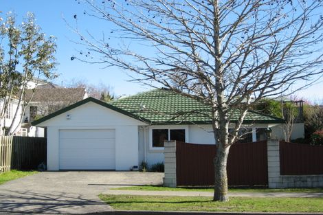 Photo of property in 16 Simla Avenue, Havelock North, 4130