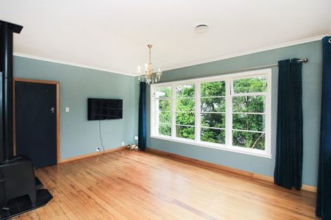 Photo of property in 13 Aplin Terrace, Ngaio, Wellington, 6035