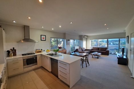 Photo of property in The Strand, 1/16 Ronald Street, Strandon, New Plymouth, 4312