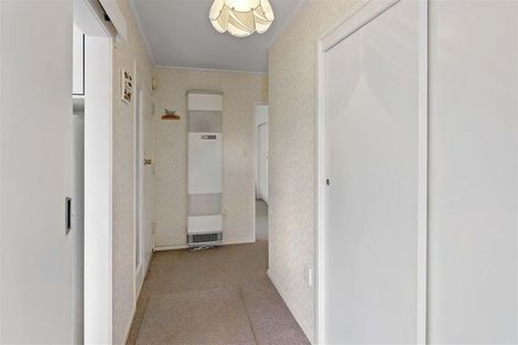 Photo of property in 2 Leybourne Avenue, Waikanae, 5036