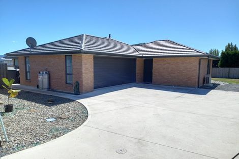 Photo of property in 13 Mallard Drive, Waihola, Milton, 9073