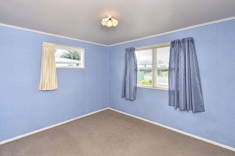 Photo of property in 70 Cargill Street, Papakura, 2110