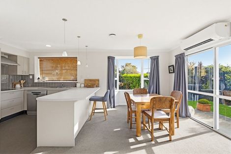 Photo of property in 2/63 Gainsborough Street, Hoon Hay, Christchurch, 8025