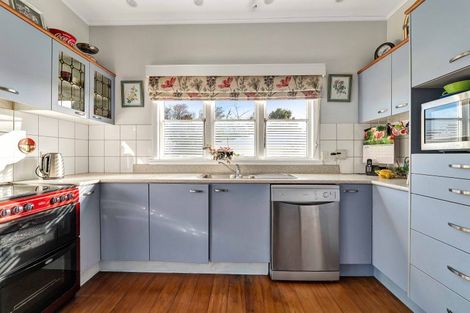 Photo of property in 11 Miranda Street, Stratford, 4332