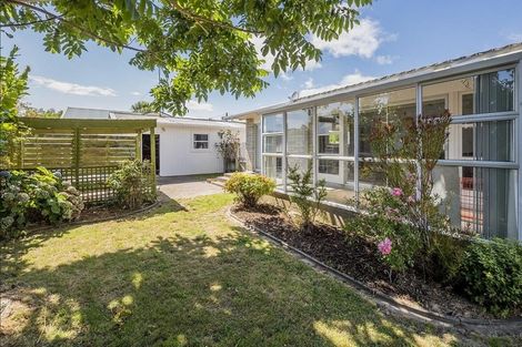 Photo of property in 84 Kirk Street, Otaki, 5512