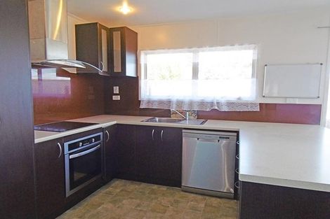 Photo of property in 48 Glenbervie Crescent, Massey, Auckland, 0614