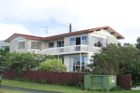 Photo of property in 23 Rushden Terrace, Red Beach, 0932