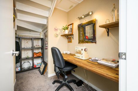 Photo of property in 6 Alan Street, Palmerston North, 4414