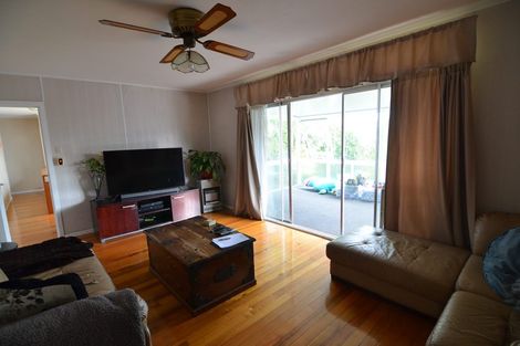 Photo of property in 105 Bond Crescent, Forrest Hill, Auckland, 0620