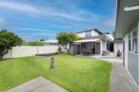 Photo of property in 30 Durham Avenue, Tamatea, Napier, 4112