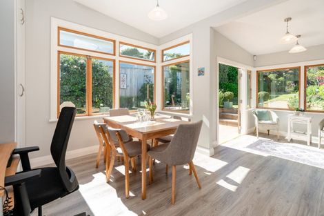 Photo of property in 13 West Road, Northland, Wellington, 6012