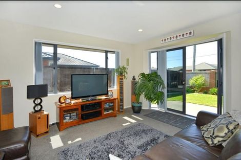 Photo of property in 1/32 Seymour Street, Hornby, Christchurch, 8042