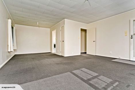 Photo of property in 65 Santiago Crescent, Unsworth Heights, Auckland, 0632