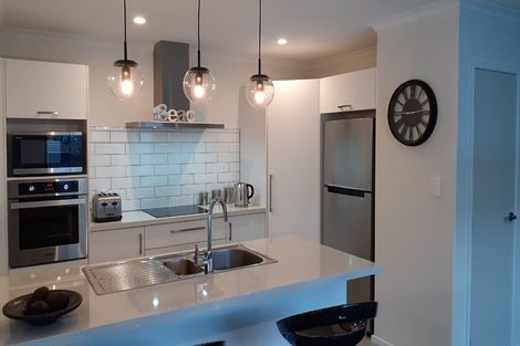 Photo of property in 53 Crown Street, Papamoa, 3118
