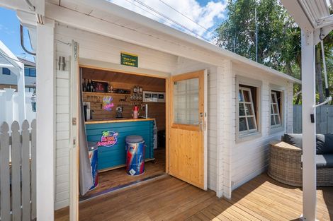 Photo of property in 1/24 Toroa Street, Torbay, Auckland, 0630