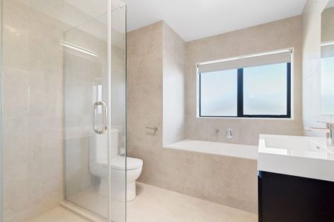 Photo of property in 11 Matisse Drive, West Harbour, Auckland, 0618