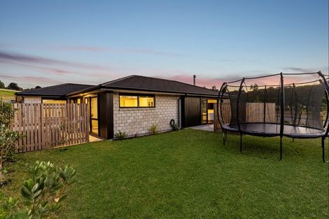 Photo of property in 1 Whakaturou Crescent, Pyes Pa, Tauranga, 3112