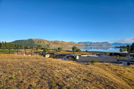 Photo of property in 2 Rankin Rise, Lake Tekapo, 7999