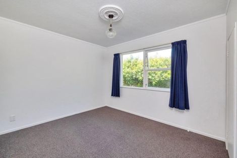 Photo of property in 49 Fairclough Road, Beach Haven, Auckland, 0626