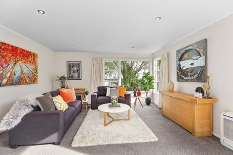 Photo of property in 140 Broderick Road, Johnsonville, Wellington, 6037