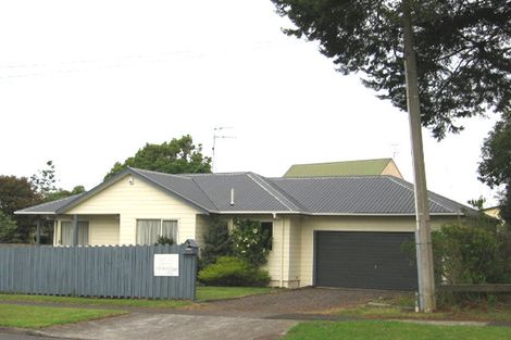 Photo of property in 2/283 Royal Road, Massey, Auckland, 0614