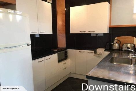 Photo of property in 25 Porter Crescent, Helensville, 0800