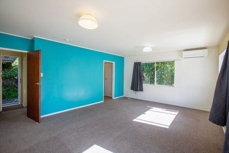 Photo of property in 12 Fairburn Grove, Johnsonville, Wellington, 6037