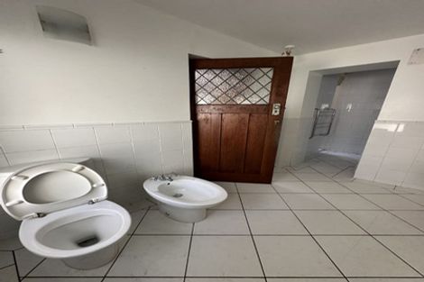 Photo of property in 64 Hawker Street, Mount Victoria, Wellington, 6011