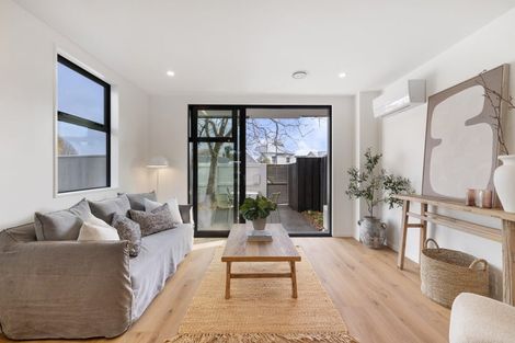 Photo of property in 2/2 Courtenay Street, St Albans, Christchurch, 8014