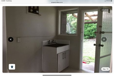 Photo of property in 21 Finn Place, Totara Vale, Auckland, 0629