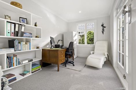 Photo of property in 9 Chisenhall Street, Karori, Wellington, 6012