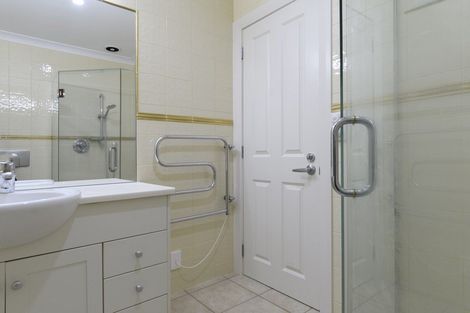 Photo of property in 121b Oceanview Road, Mount Maunganui, 3116