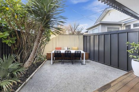 Photo of property in 17a Fife Lane, Miramar, Wellington, 6022