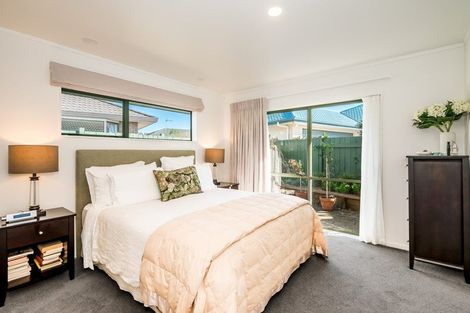 Photo of property in 7 Balmerino Grove, Waikanae, 5036