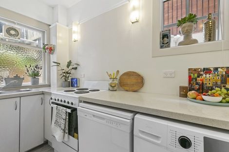 Photo of property in Inverleith Apartments, 306u1 Oriental Parade, Oriental Bay, Wellington, 6011