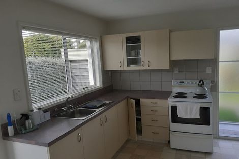 Photo of property in 2/20 Prossers Road, Saint Martins, Christchurch, 8022