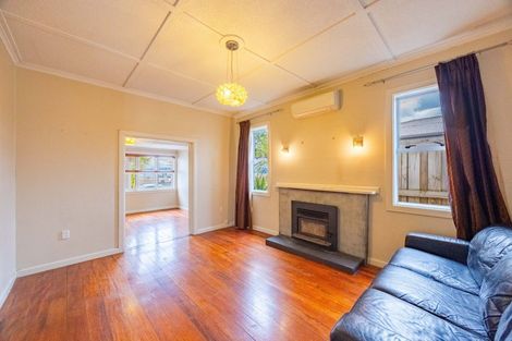 Photo of property in 9 Pukeko Place, Westshore, Napier, 4110