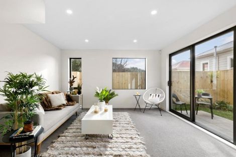 Photo of property in 11/124u Britomart Street, Berhampore, Wellington, 6023
