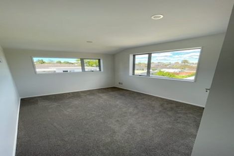 Photo of property in 74c Thompson Terrace, Manurewa, Auckland, 2102