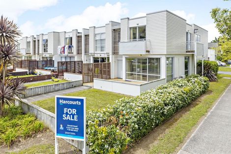 Photo of property in 30 Willow Camp Road, Takanini, 2112