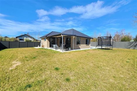 Photo of property in 2 Bibby Street, Waipawa, 4210