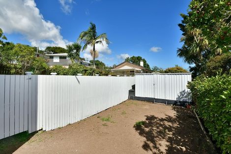 Photo of property in 43 Puriri Street, Helensville, 0800