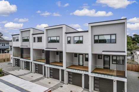 Photo of property in 345 Pakuranga Road, Pakuranga Heights, Auckland, 2010