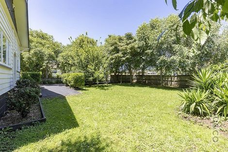 Photo of property in 74 Awaroa Road, Helensville, 0800