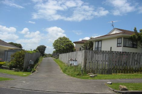 Photo of property in 5b Kopu Place, Clendon Park, Auckland, 2103